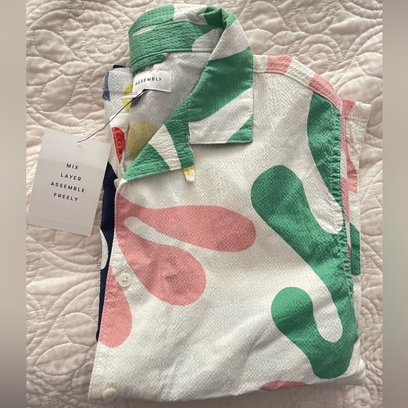 Free Assembly Boys Short Sleeve Print Seersucker Camp Shirt. - Picture 7 of 11